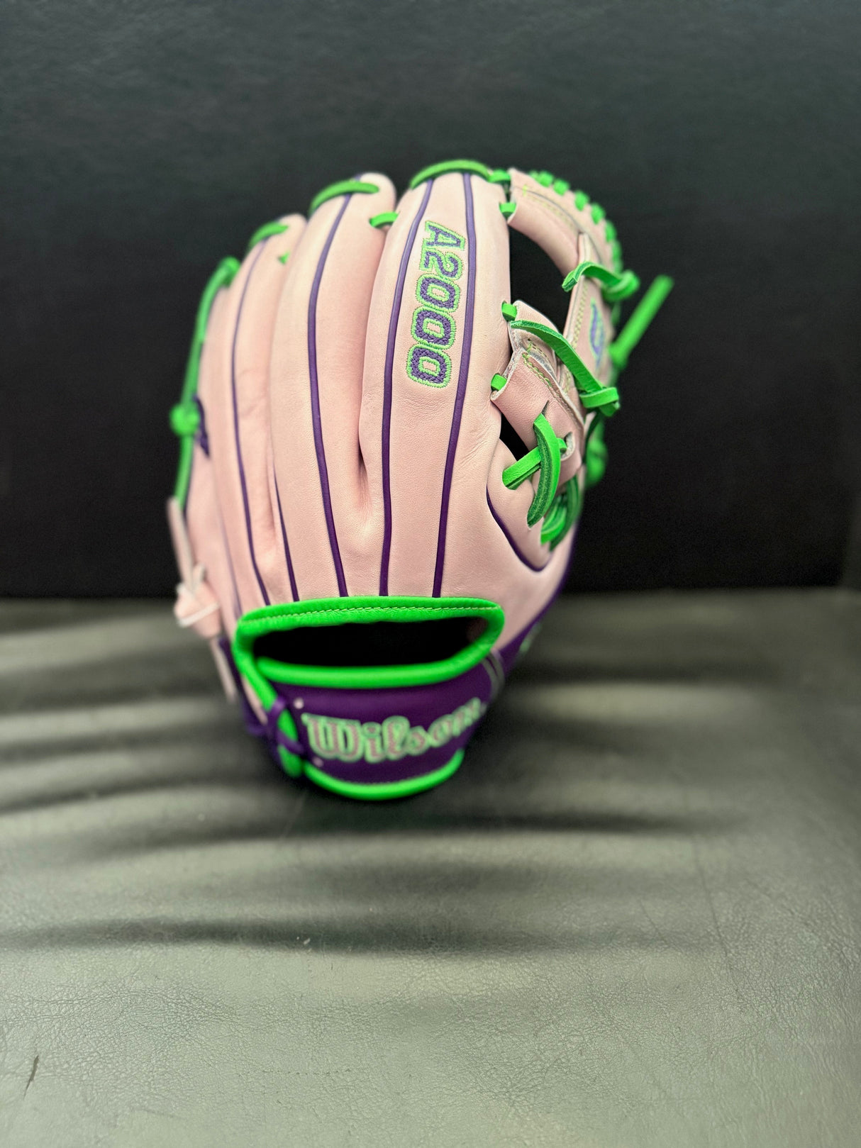 2025 FALL A2000 1786 /PURPLE 11.5 - RHT