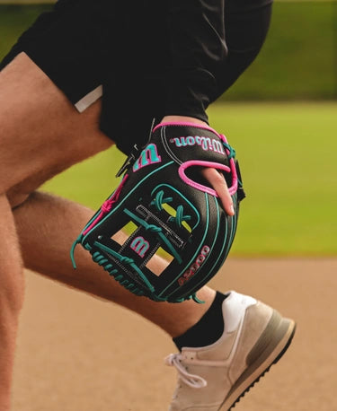 Winter 2024 A2000® SC1786SS 11.5” Infield Baseball Glove RHT