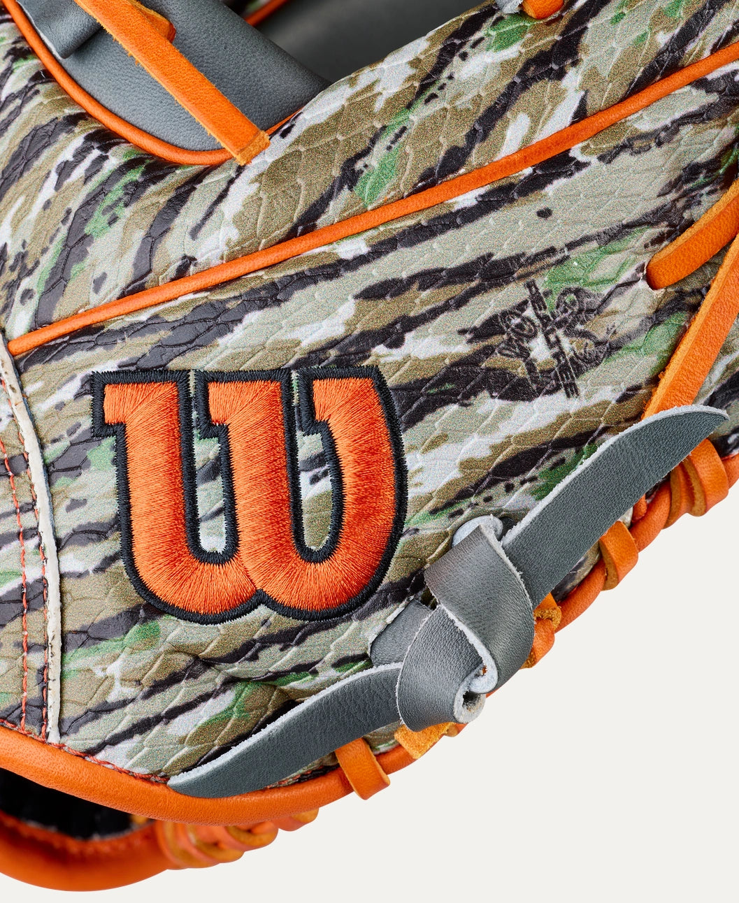 WILSON A2000 Winter 2025 Gunnar Henderson GH2 11.75” Infield Baseball Glove - WBW1034511175