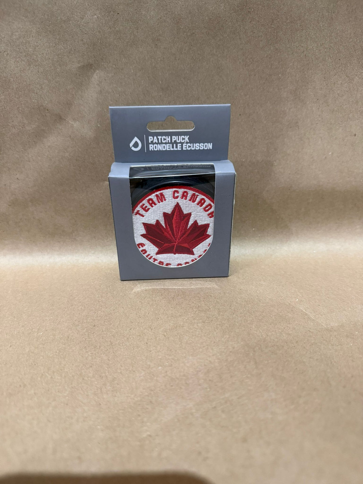 Inglasco EMBROIDERED PATCH CANADIAN OLYMPICS PUCK -BOXED