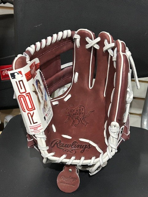 Rawlings 2027 Heart of the Hide R2G 11.5" Baseball Infield Glove - PROR204-2CC/SH/NGD/S