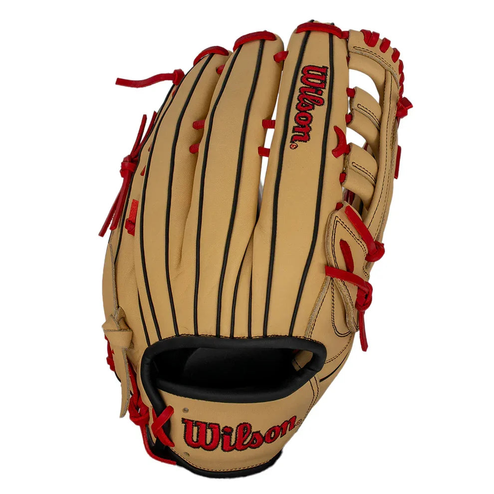 Wilson A1000 2025 "Canadian Exclusive" 13.5" Slowpitch Softball Glove - WBW104570135